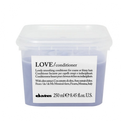 Davines LOVE Smoothing Acondicionador | Cabello Rebelde